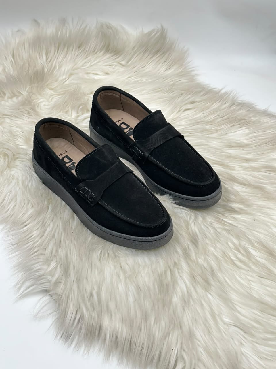 Mocassins en Suède Atheer – Élégance & Confort Au Quotidien